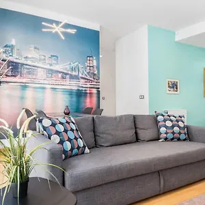 Apartment -malagasunapts- Modern Citycentre Pool&parking, Malaga